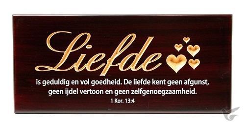 Productafbeelding: voorkant van Wandbord liefde 1 kor 13:4 hout 22x10cm